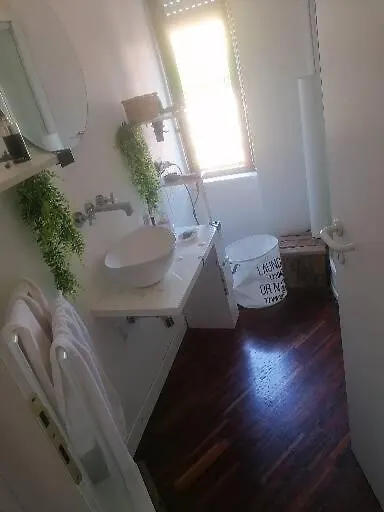 1 Room 10 Min Walking From Isola Milán